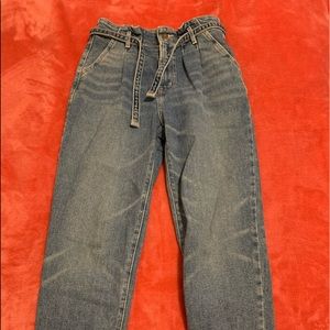 Hollister Ultra High Rise Mom Paper-bag Jeans